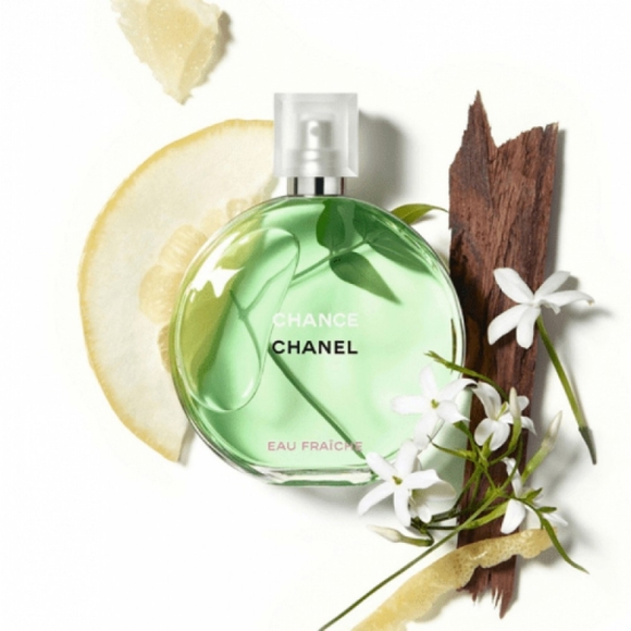 CHANEL CHANCE Eau Fraîche Eau de Toilette Spray - Picture 4 of 8